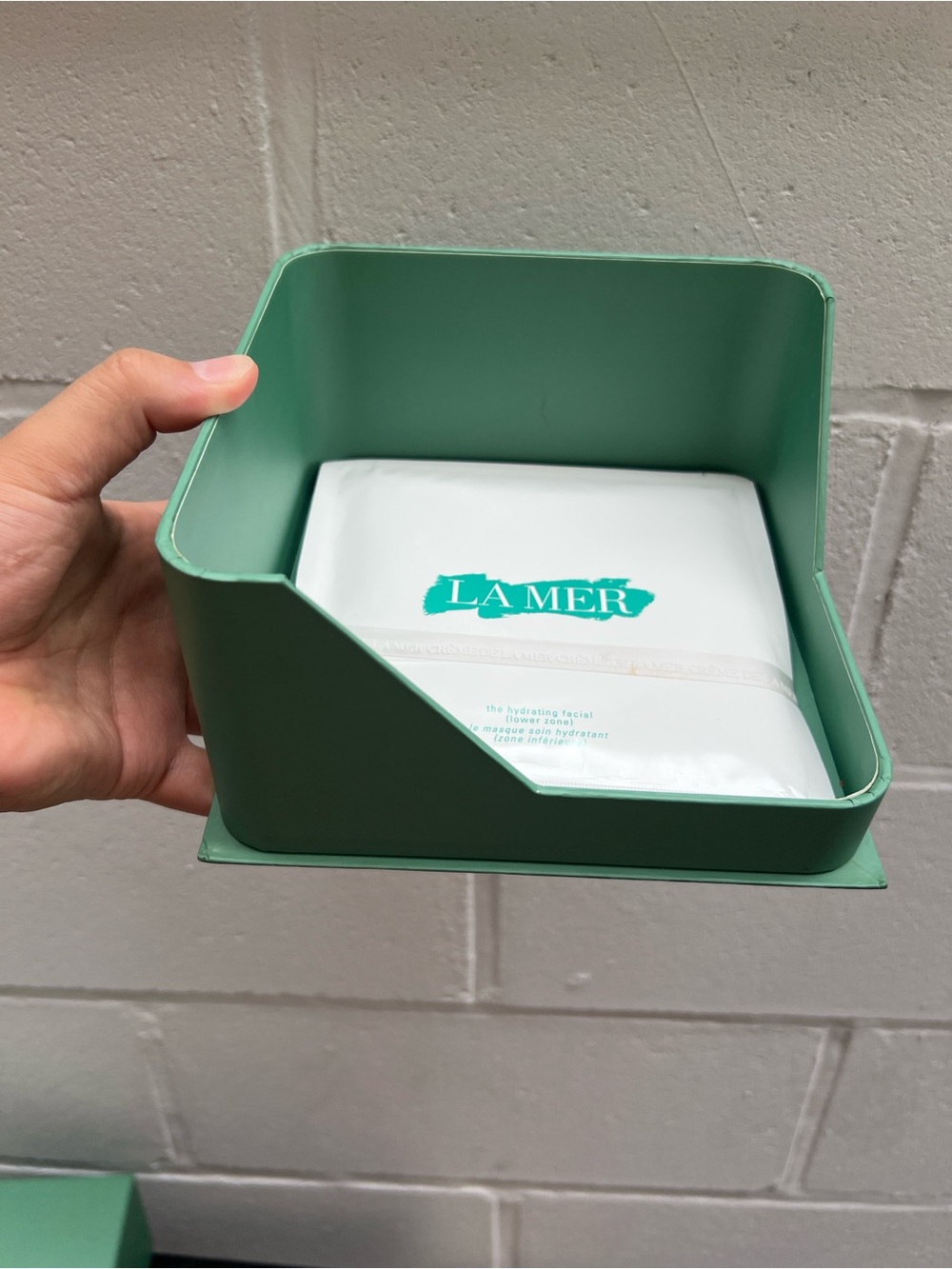 Luxurious La Mer storage box for sheet masks.